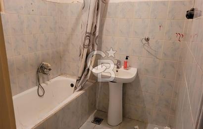 KIZILAY KARANFİL 1 SOKAKTA İŞYERİNE DE UYGUN KİRALIK DAİRE