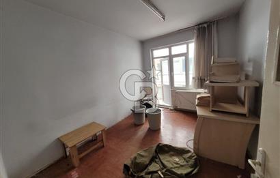 KIZILAY KARANFİL 1 SOKAKTA İŞYERİNE DE UYGUN KİRALIK DAİRE