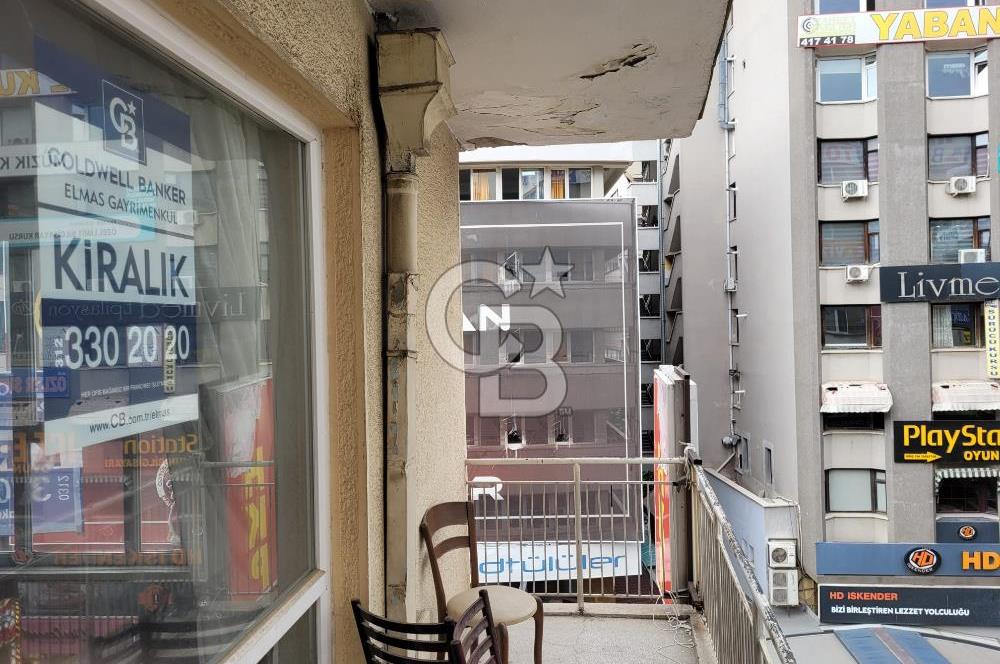 KIZILAY KARANFİL 1 SOKAKTA İŞYERİNE DE UYGUN KİRALIK DAİRE