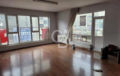 KIZILAY KARANFİL 1 SOKAKTA İŞYERİNE DE UYGUN KİRALIK DAİRE
