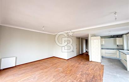 Kalamış Kolej Sokakta Deniz Manzaralı, Teraslı, 4+1 Daire