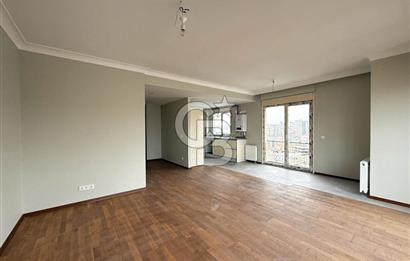 Kalamış Kolej Sokakta Deniz Manzaralı, Teraslı, 4+1 Daire