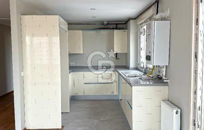 Kalamış Kolej Sokakta Deniz Manzaralı, Teraslı, 4+1 Daire