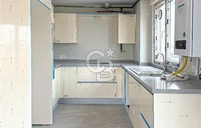 Kalamış Kolej Sokakta Deniz Manzaralı, Teraslı, 4+1 Daire