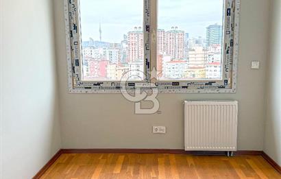 Kalamış Kolej Sokakta Deniz Manzaralı, Teraslı, 4+1 Daire