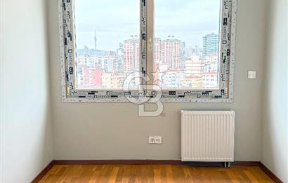 Kalamış Kolej Sokakta Deniz Manzaralı, Teraslı, 4+1 Daire