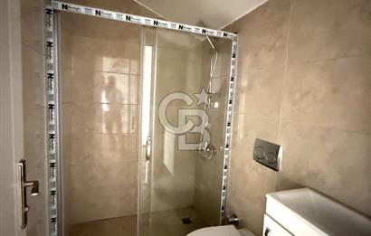 Kalamış Kolej Sokakta Deniz Manzaralı, Teraslı, 4+1 Daire