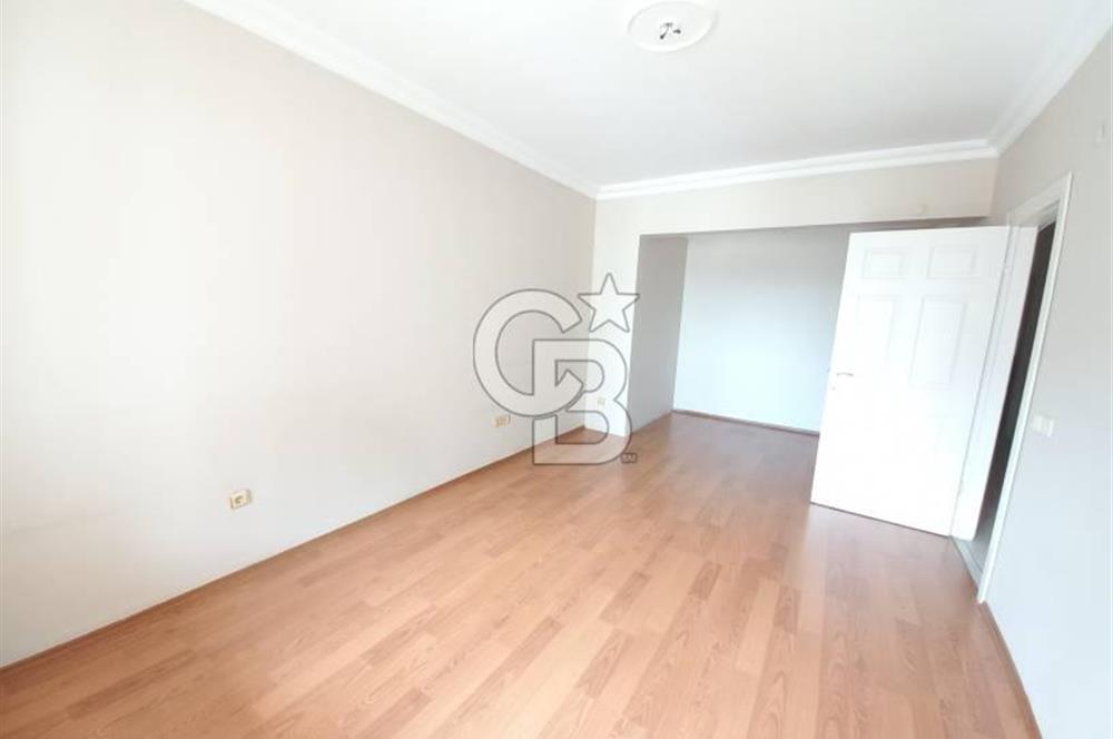 GARANTİ SİTESİ'NDE BAKIMLI, FERAH 3+1 KİRALIK DAİRE