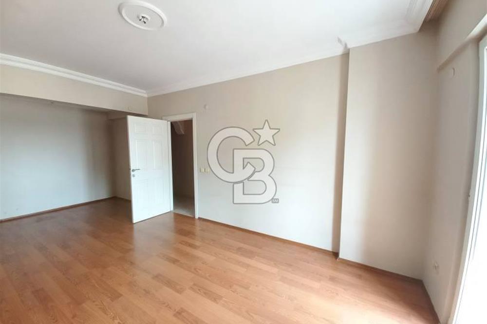 GARANTİ SİTESİ'NDE BAKIMLI, FERAH 3+1 KİRALIK DAİRE