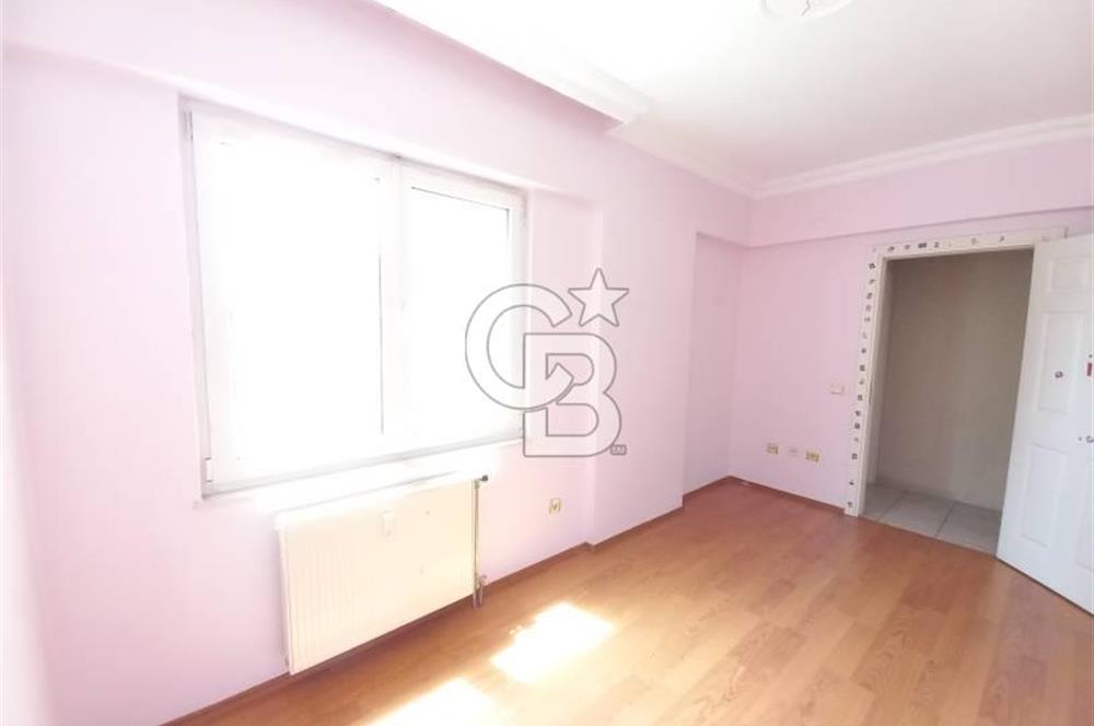 GARANTİ SİTESİ'NDE BAKIMLI, FERAH 3+1 KİRALIK DAİRE