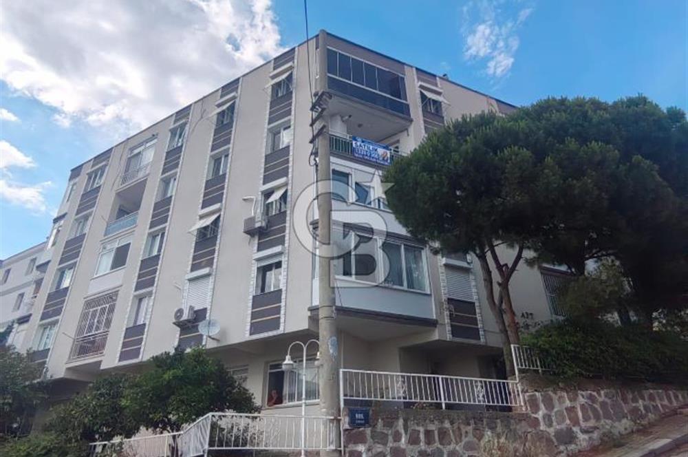 BORNOVA ATATÜRK MAHALLESİN DE DENİZ MANZARALI 2+1 SATILIK DAİRE