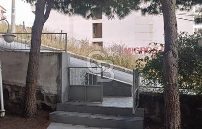 BORNOVA ATATÜRK MAHALLESİN DE DENİZ MANZARALI 2+1 SATILIK DAİRE