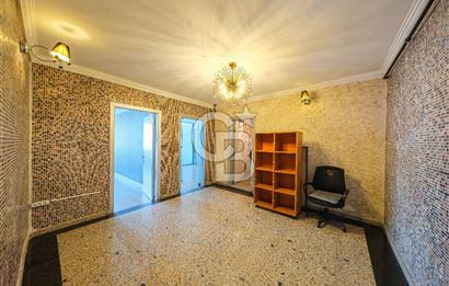 Beşiktaş Çarşı İçerisinde Deniz Manzaralı Kiralık Ofis 