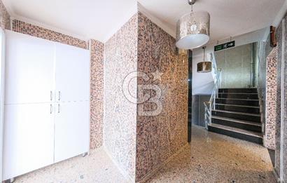Beşiktaş Çarşı İçerisinde Deniz Manzaralı Kiralık Ofis 