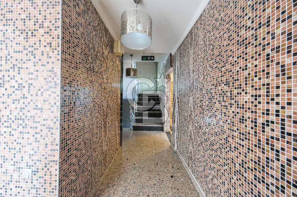 Beşiktaş Çarşı İçerisinde Deniz Manzaralı Kiralık Ofis 