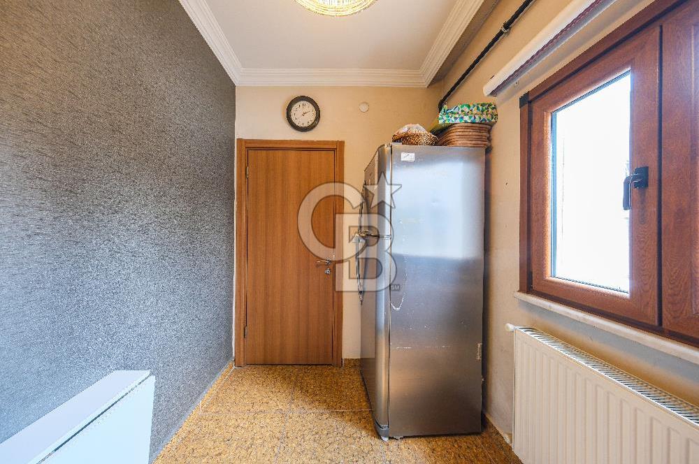Beşiktaş En İşlek Caddesinde Deniz Manzaralı 2 Kat Kiralık Ofis