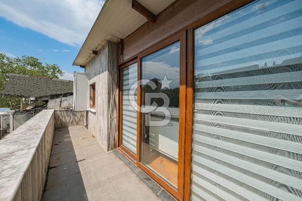 Beşiktaş En İşlek Caddesinde Deniz Manzaralı 2 Kat Kiralık Ofis