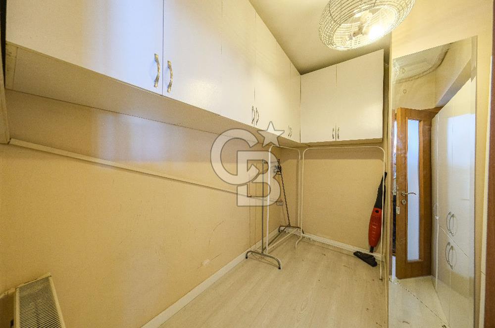 Beşiktaş En İşlek Caddesinde Deniz Manzaralı 2 Kat Kiralık Ofis