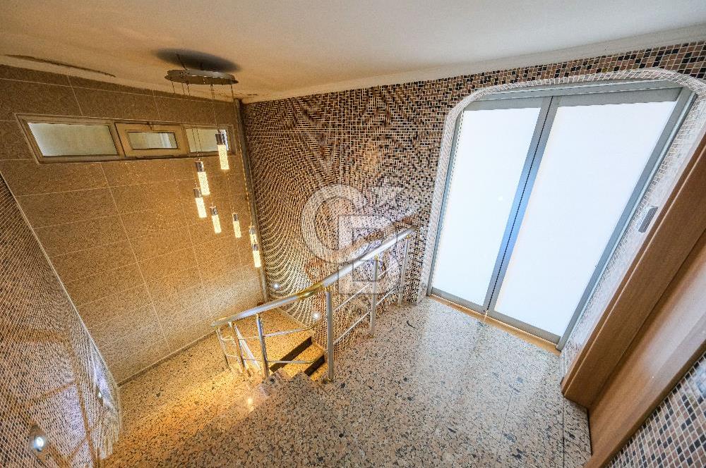 Beşiktaş Deniz Müzesi Karşısı Teraslı Deniz Manzaralı Komple Kiralık Ofis Katı 