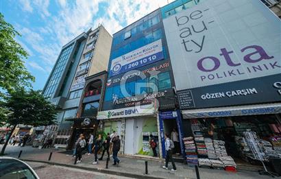 Beşiktaş Çarşı İçerisinde Deniz Manzaralı Kiralık Ofis 