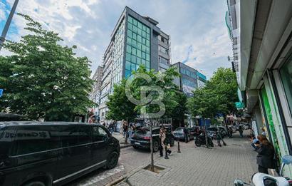 Beşiktaş Deniz Müzesi Karşısı Teraslı Deniz Manzaralı Komple Kiralık Ofis Katı 