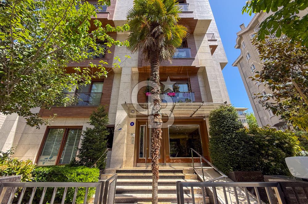 SUADİYE BAĞDAT CAD 100 m SAHİL 300 m KİRACISIZ 3+1 SATILIK DAİRE