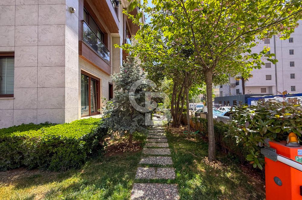 SUADİYE BAĞDAT CAD 100 m SAHİL 300 m KİRACISIZ 3+1 SATILIK DAİRE