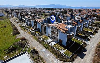 DİKİLİ KABAAKUM'DA SİTE İÇERİSİNDE 4+1 SIFIR VİLLA