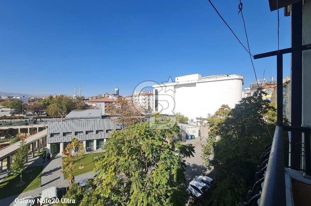 ŞEMS-İ TEBRİZİ MAHALLESİNDE BAKIMLI 3+1 KİRALIK DAİRE