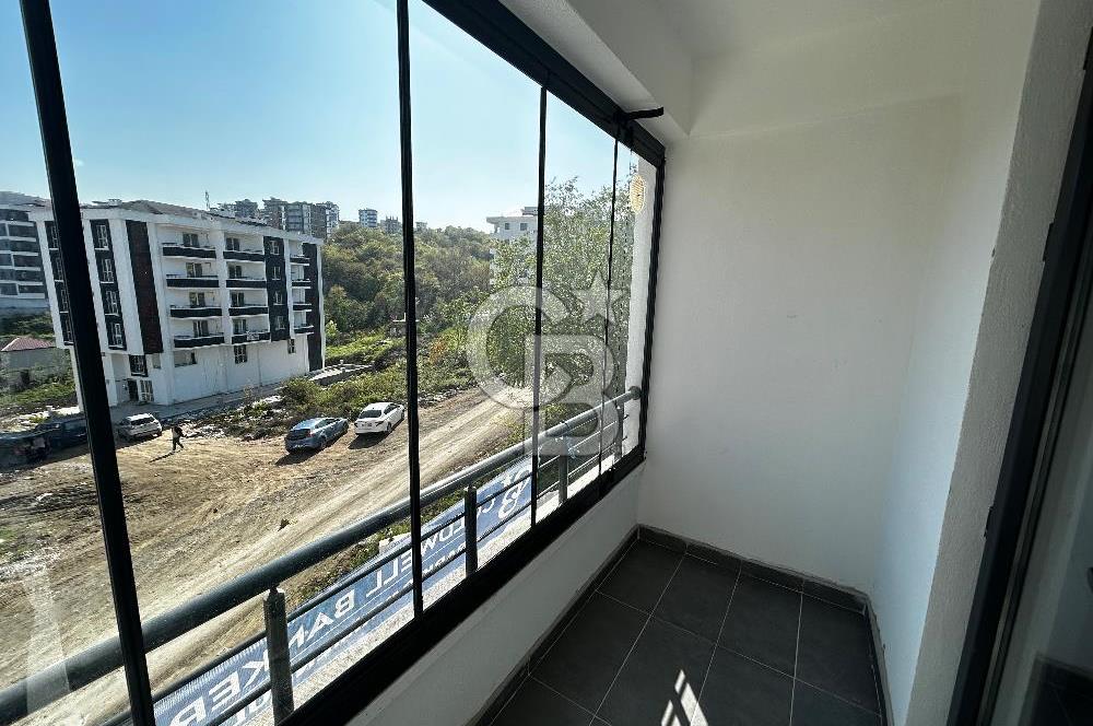 CHP park’tan fırsat cam balkon kombili satılık 1 + 1 daire