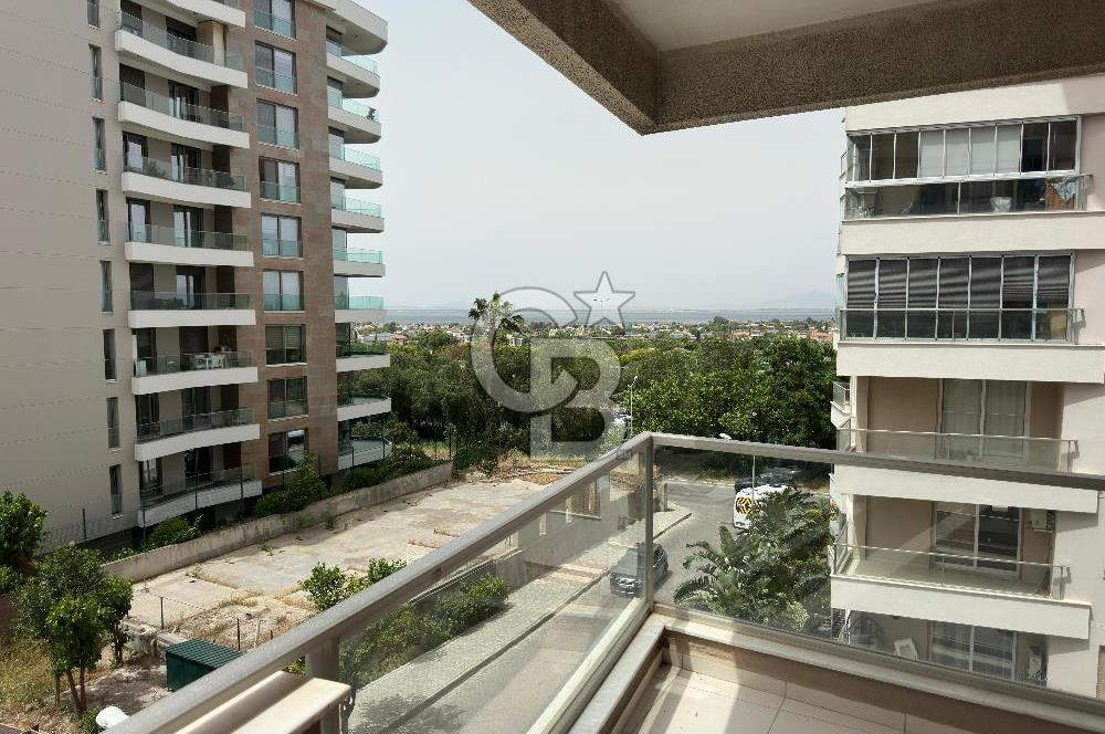 NARLIDERE YENİKALE SİTESİNDE 3+1 DENİZ MANZARALI SATILIK DAİRE