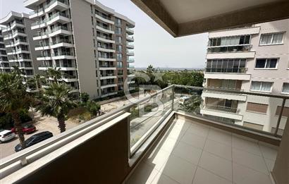 NARLIDERE YENİKALE SİTESİNDE 3+1 DENİZ MANZARALI SATILIK DAİRE