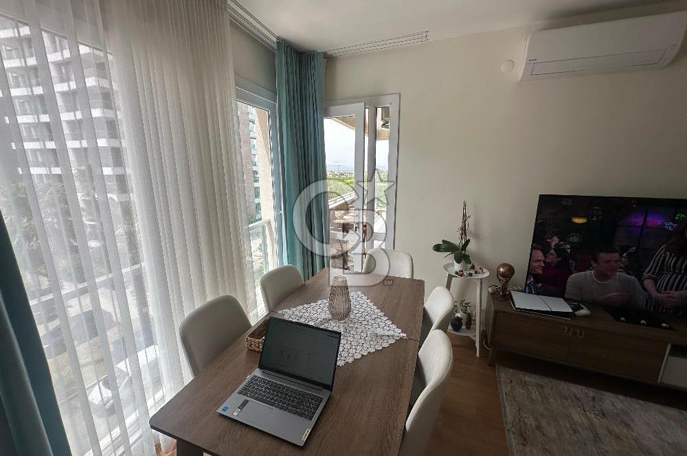 NARLIDERE YENİKALE SİTESİNDE 3+1 DENİZ MANZARALI SATILIK DAİRE