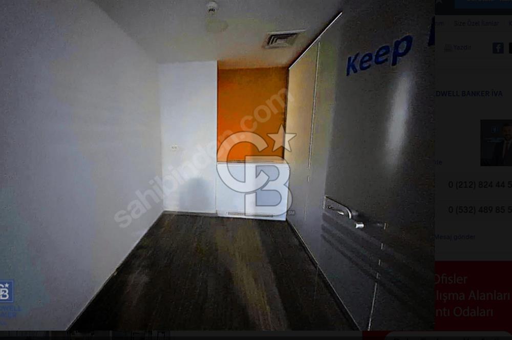 Yapı Kredi plazada 486 m2 içi yapılı Kiralık ofis katı.