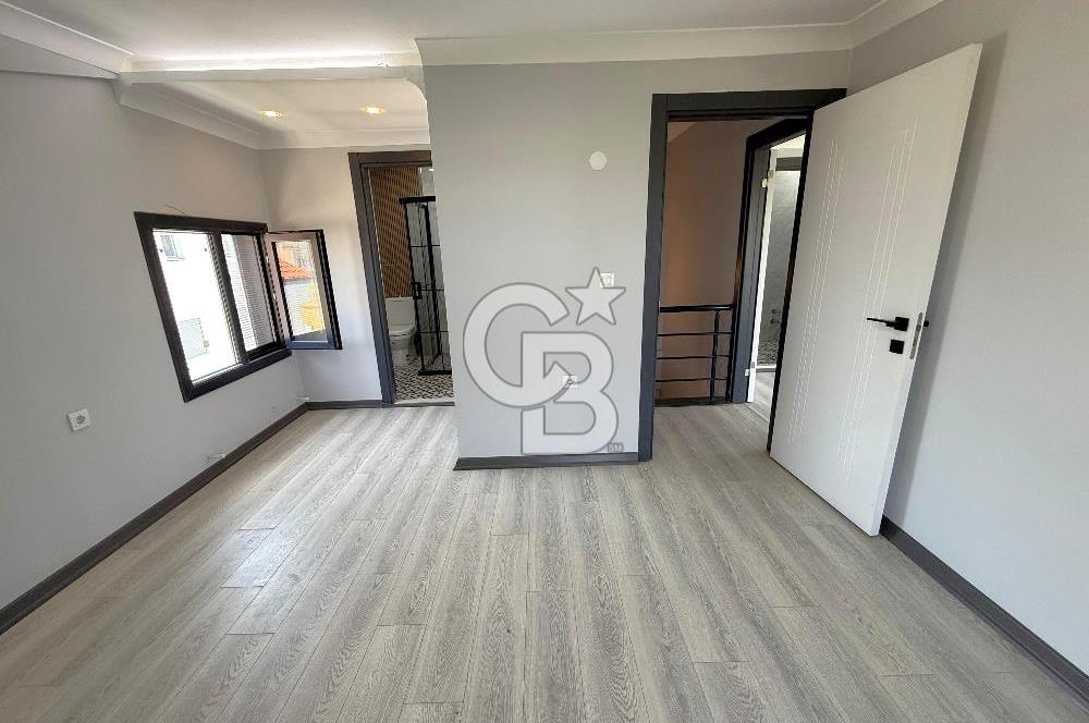 DİKİLİ CUMHURİYET MAHALLESİ'NDE SATILIK ÇOK ÖZEL 5+1 SIFIR VİLLA