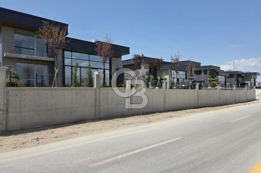 BAĞLICADA SÜPER LÜXS VİLLA