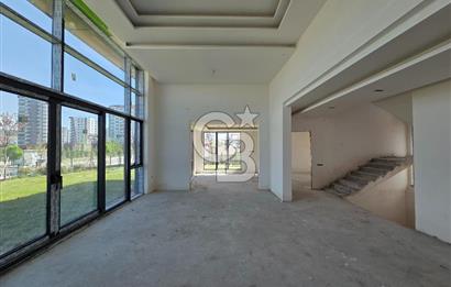 BAĞLICADA SÜPER LÜXS VİLLA