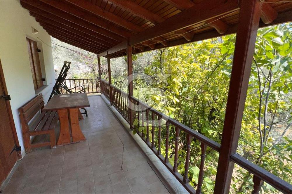 Eğlenhoca Mahallesi'nde 505 m² İçerisinde Tam Müstakil Villa