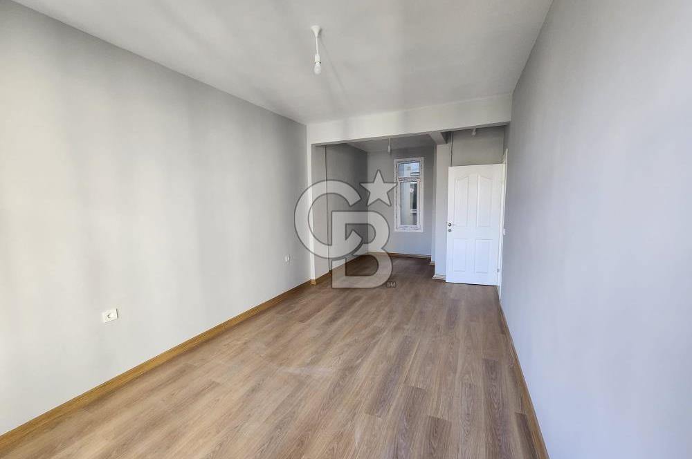 Bağdat Caddesine 2.Bina İçi Tamamen Yenilenmiş Büyük 2,5+1 Daire