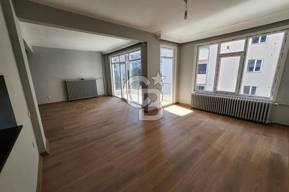 Bağdat Caddesine 2.Bina İçi Tamamen Yenilenmiş Büyük 2,5+1 Daire