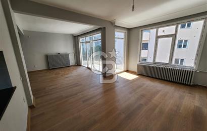 Bağdat Caddesine 2.Bina İçi Tamamen Yenilenmiş Büyük 2,5+1 Daire