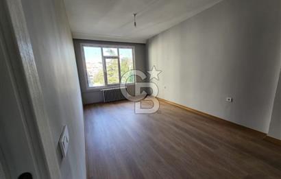 Bağdat Caddesine 2.Bina İçi Tamamen Yenilenmiş Büyük 2,5+1 Daire