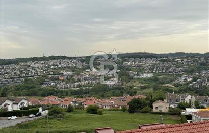 USKUMRUKÖY'DE BUTİK SİTE İÇERİSİNDE 4+1 TRİPLEX VİLLA