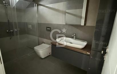 USKUMRUKÖY'DE BUTİK SİTE İÇERİSİNDE 4+1 TRİPLEX VİLLA