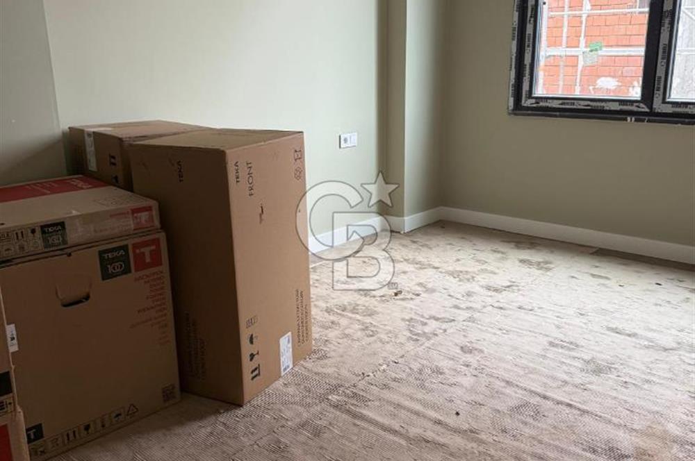 USKUMRUKÖY'DE BUTİK SİTE İÇERİSİNDE 4+1 TRİPLEX VİLLA