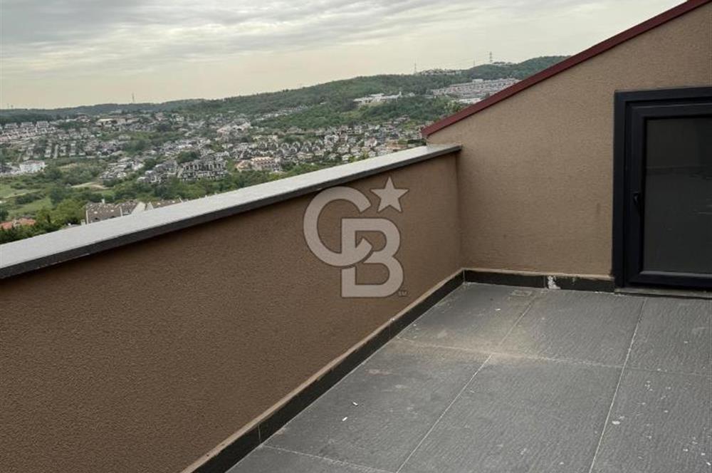 USKUMRUKÖY'DE BUTİK SİTE İÇERİSİNDE 4+1 TRİPLEX VİLLA