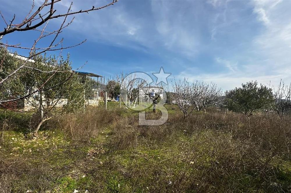 Bornova Yakaköy Mahallesinde Müstakil Satılık Arazi