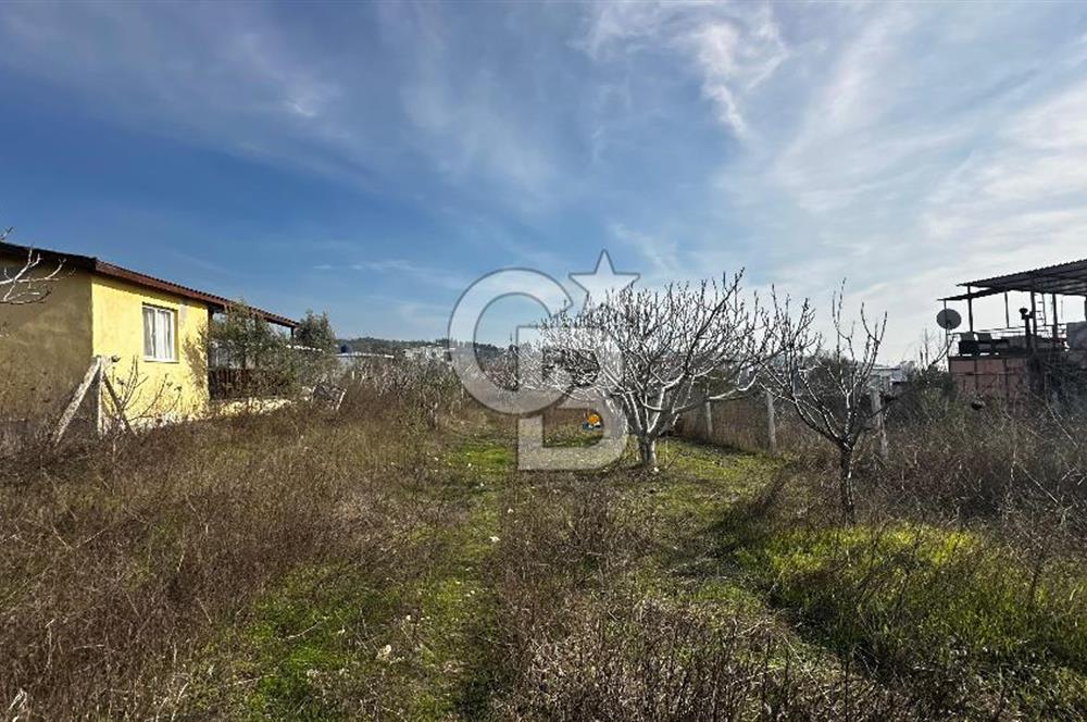 Bornova Yakaköy Mahallesinde Müstakil Satılık Arazi
