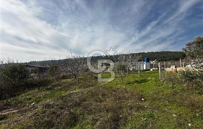 Bornova Yakaköy Mahallesinde Müstakil Satılık Arazi