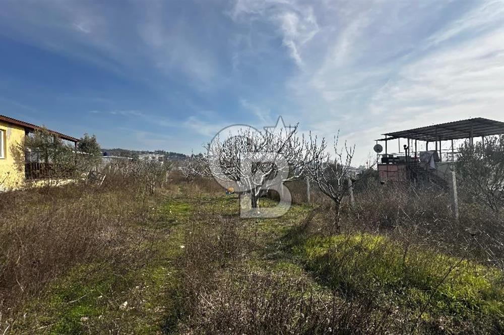Bornova Yakaköy Mahallesinde Müstakil Satılık Arazi